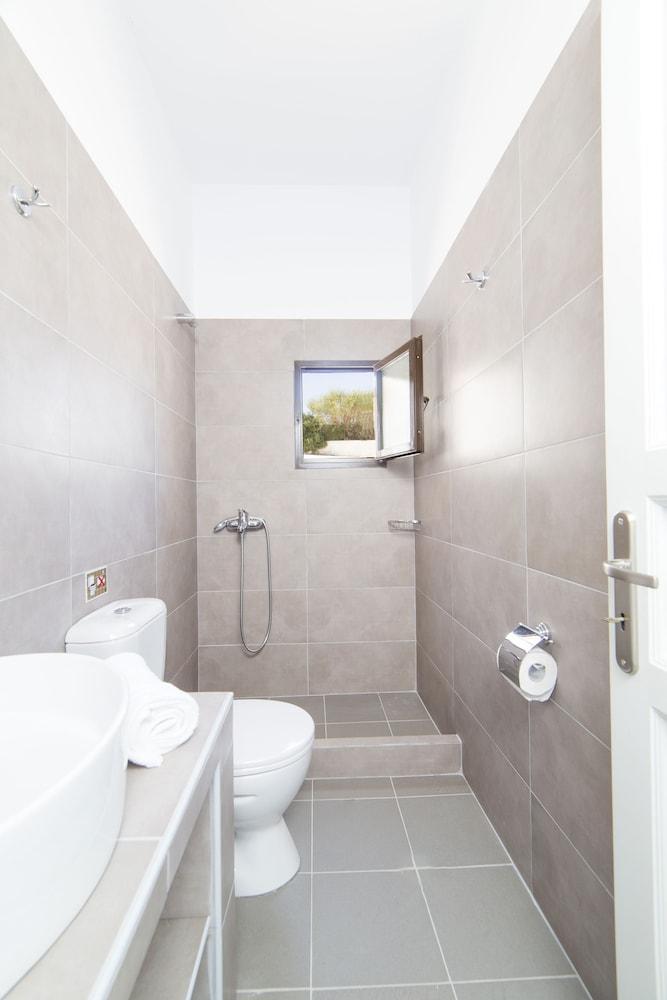 Agerino Apartment Moutsoúna Екстериор снимка